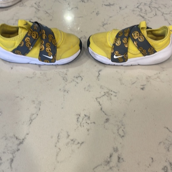 Nike flex advance toddle shoe - Picture 2 of 7